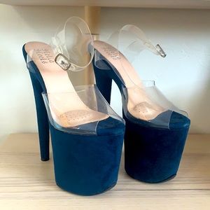 Hella Heels Platforms